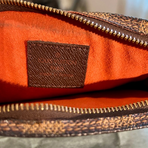 Louis Vuitton Damier Ebene wristlet Pouch - Picture 6 of 16